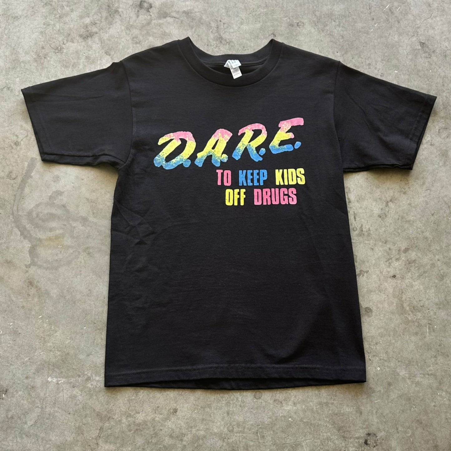 Retro DARE Tee