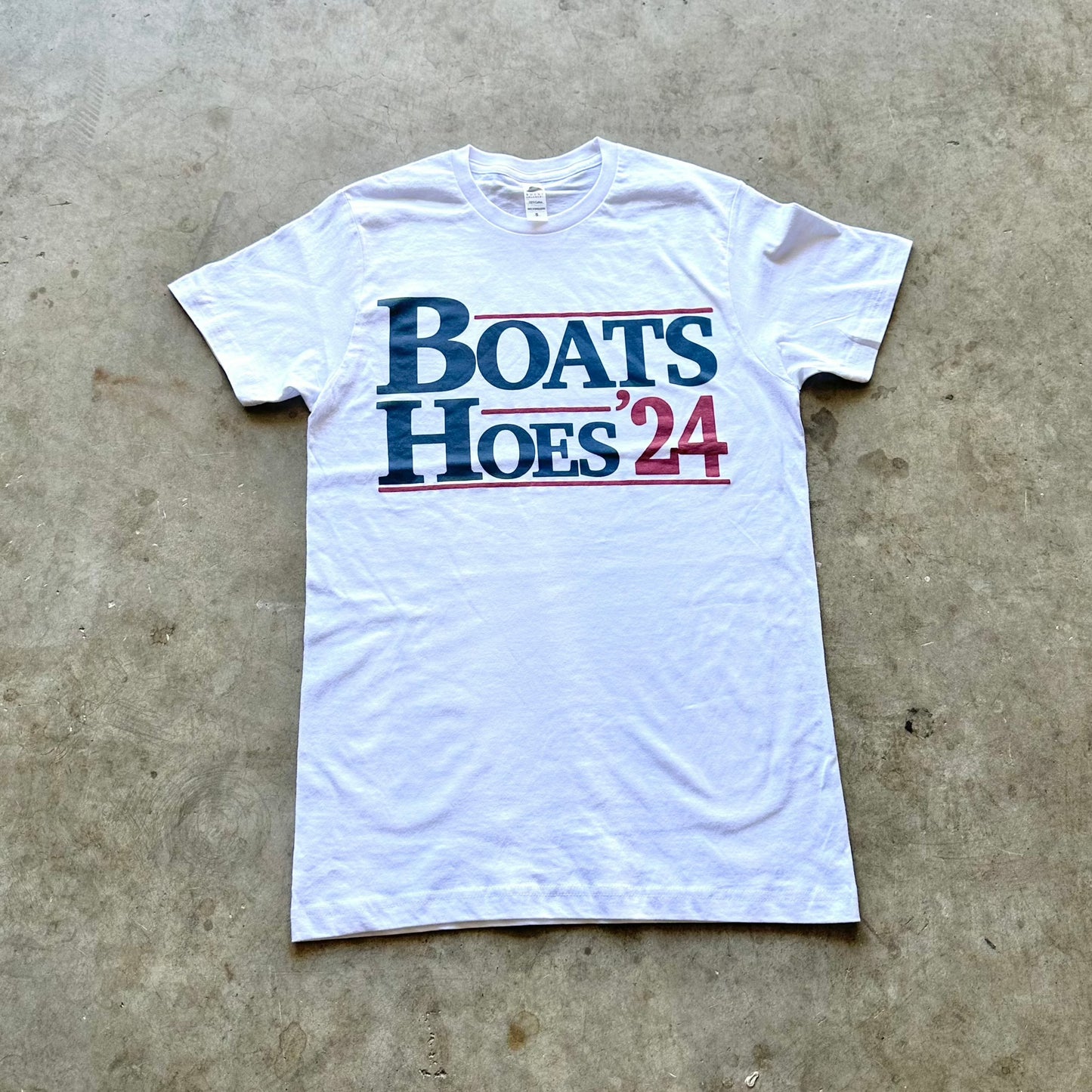 Boats Hoes '24 Tee